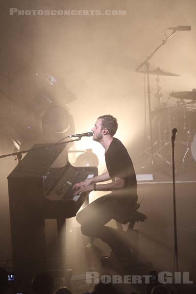 EDITORS - 2014-03-17 - PARIS - La Cigale - Thomas Michael Henry Smith